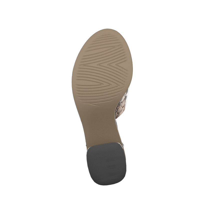 Sandales avec bretelles 44101