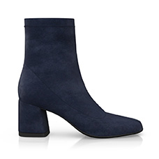 Heeled Ankle boots 3